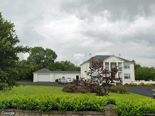 Riverfield House from the street